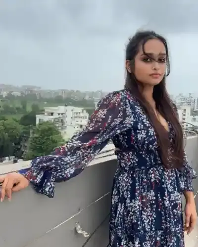 Umling Escorts